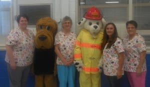 EFES Cafeteria Staff Missy Annis, Champ, Yvonne Sams, Sparky, Heather Cobb (manager), Christy Sparks